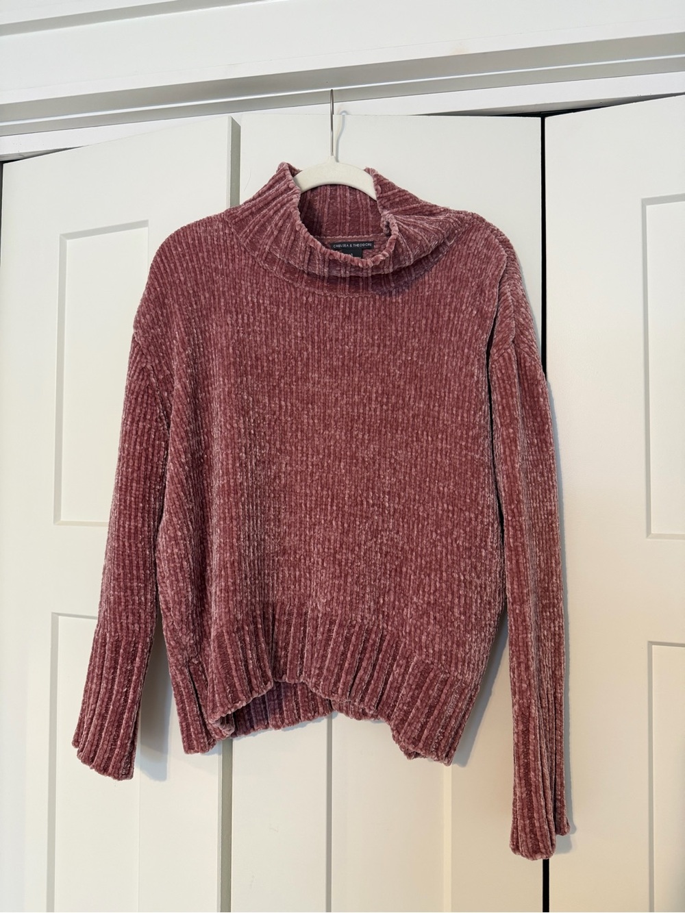 Chelsea & Theodore Chenille Turtleneck Sweater in Mauve